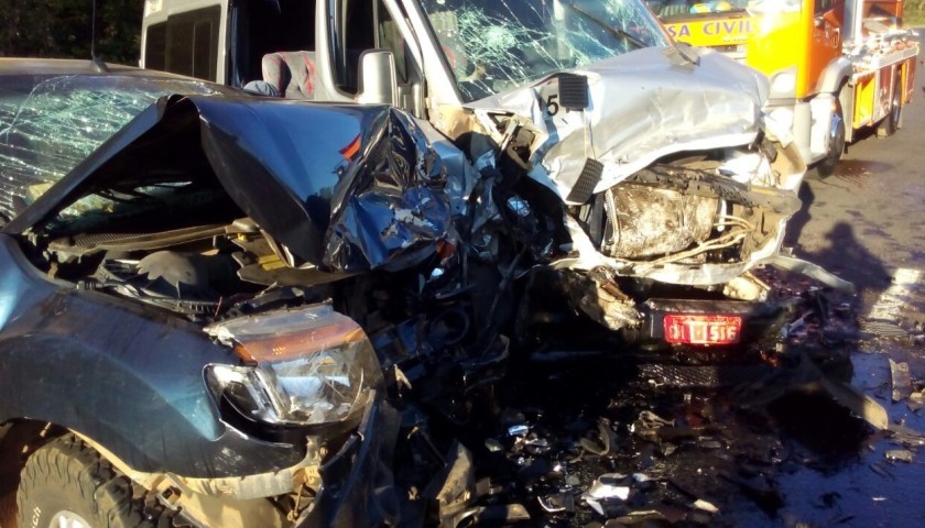 Camionete carregada de maconha se envolve em acidente e uma pessoa morre
