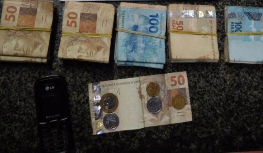 Homem é preso em Capitão com R$ 25 mil escondidos na cueca
