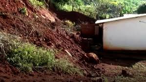 Quase 40 famílias são retiradas do Morro da Formiga em Santa Lúcia