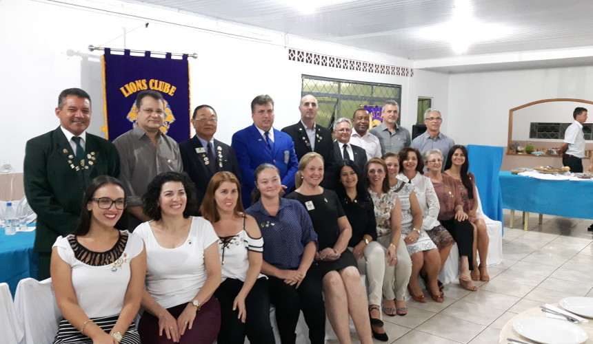 Lions Club de Capitão recebe visita de governador do distrito e empossa novos associados
