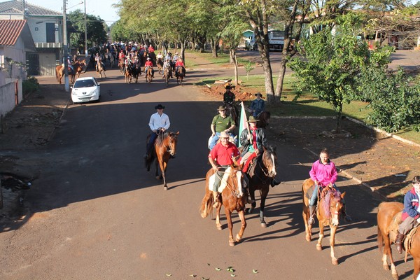 Cavalgada e festa em São Luiz/ Capitão acontece domingo