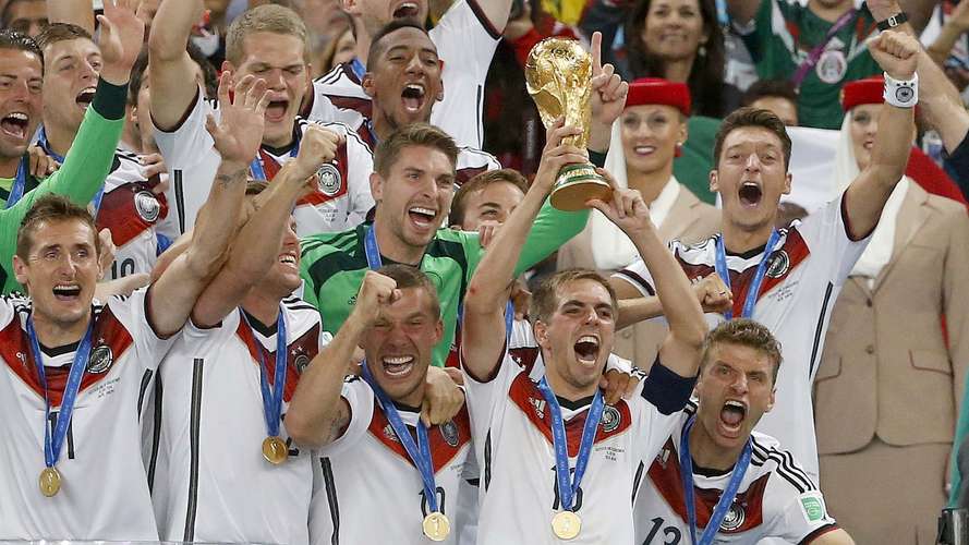 Alemanha supera Argentina com golaço de Götze e é tetra