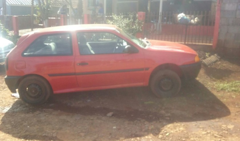 Veiculo Gol furtado em Capitão é encontrado abandonado
