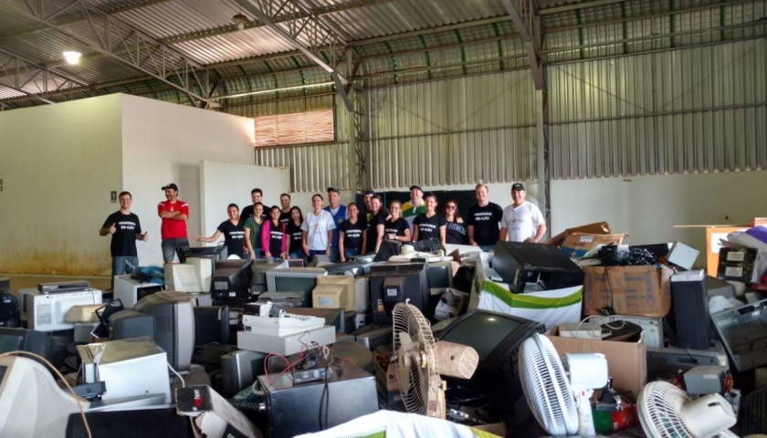 Capitão: Sicredi coleta 8 toneladas de lixo   Eletrônico