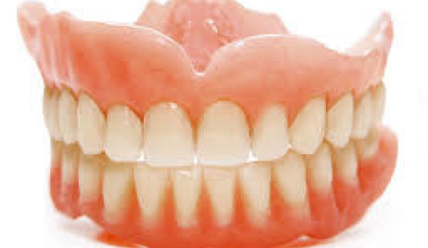 Homem perde dentadura em bailão em Quedas do Iguaçu