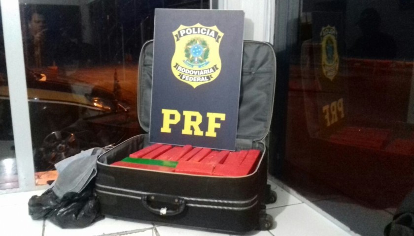 Policia aprende maconha em Lindoeste