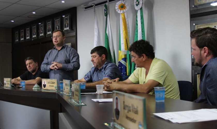 População aprova lâmpadas de LED na Avenida Iguaçu em Nova Prata
