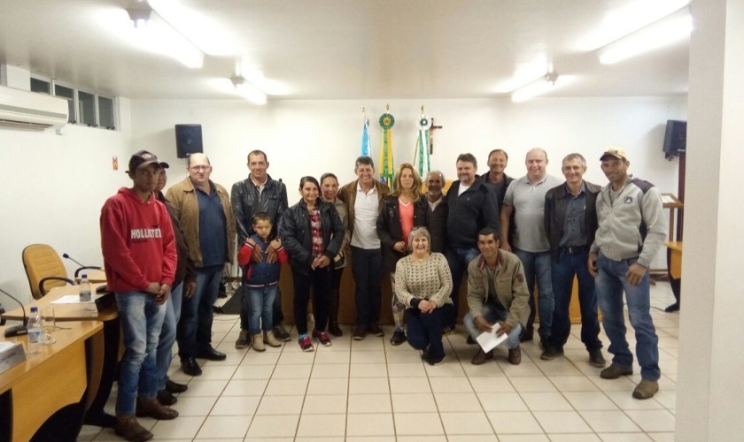 Vereadores de Capitão fazem indicação de calçamento em área industrial, melhorias na linha São Paulo e padronização de bueiros