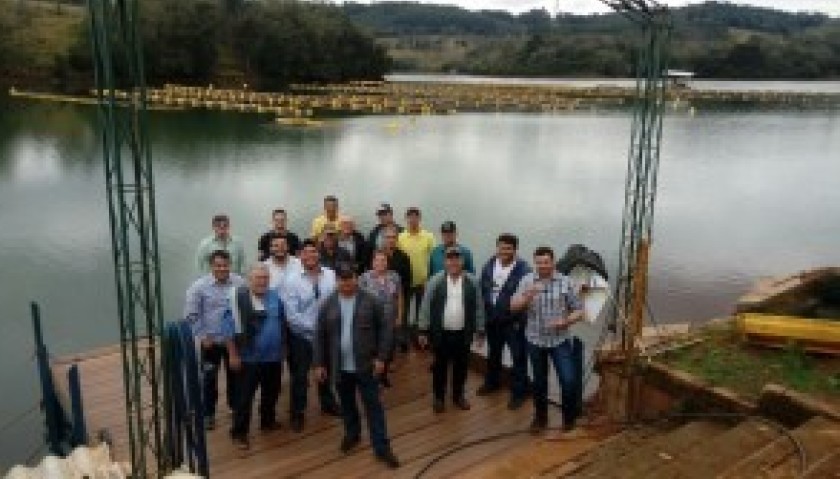 Piscicultores de Rondônia conhecem modelo cooperativista e produção de tilápias do Oeste do PR
