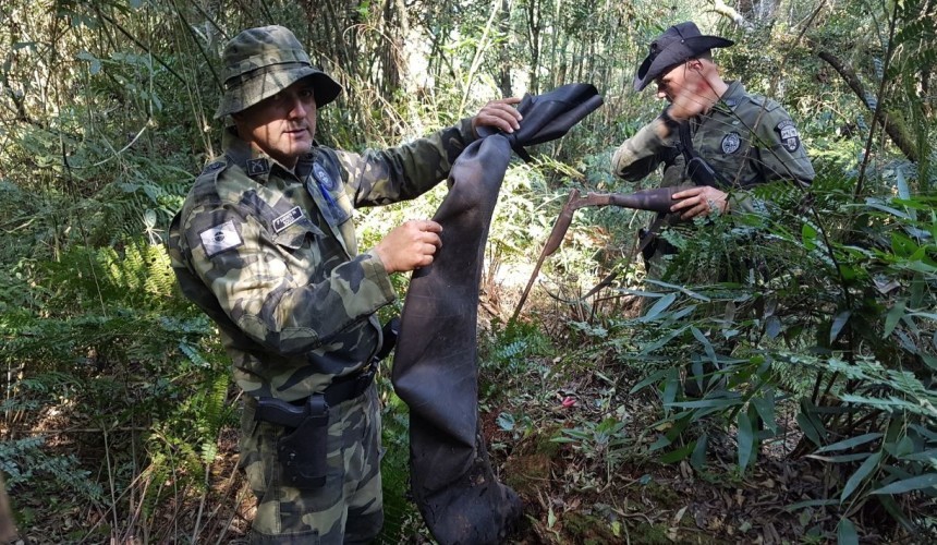 Polícia Ambiental apreende arma usada por caçador em Capitão Leônidas Marques