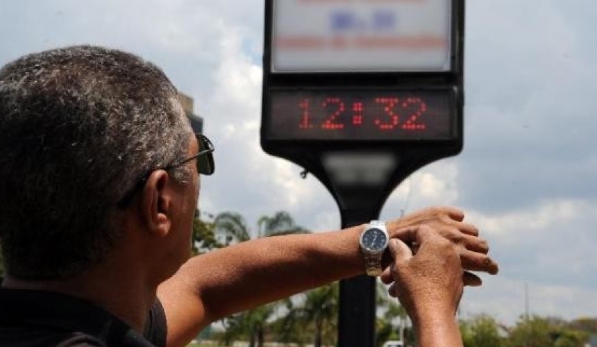 Horário de verão começa daqui a um mês, em 15 de outubro