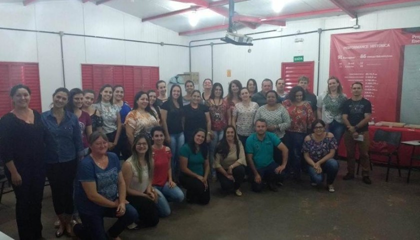Integrantes de Secretarias e entidades de Capitão participam de capacitação na área infantil