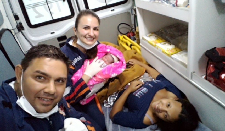 Gestante da à luz criança dentro da ambulância do SAMU de Capitão à caminho de Cascavel