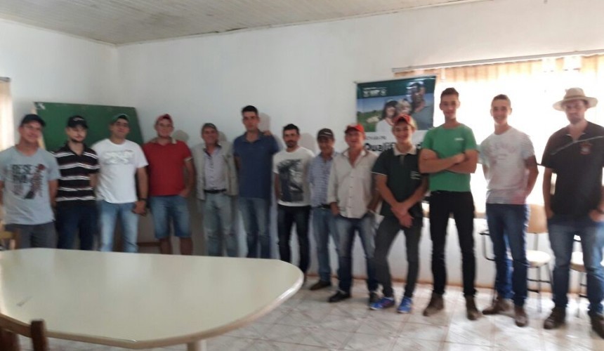 Curso de Manejo de Gado Leiteiro capacita agricultores de Nova Prata do Iguaçu