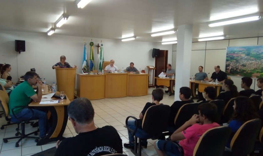 Legislativo: Cinco indicações e três requerimentos são apresentados em sessão ordinária da Câmara de Capitão