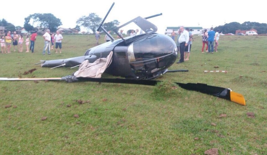 Helicóptero cai  em Boa Vista da Aparecida