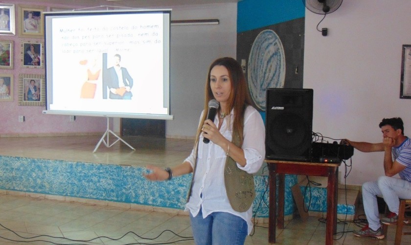 Combate à violência contra a mulher é tema de palestra em Boa Vista da Aparecida