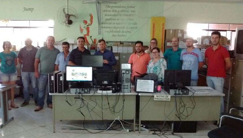 Prefeitura de Nova Prata do Iguaçu é contemplada com computadores da Câmara dos Deputados