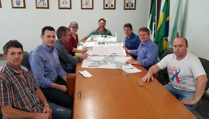 Vereadores discutem com prefeito projetos para investimentos Capitão
