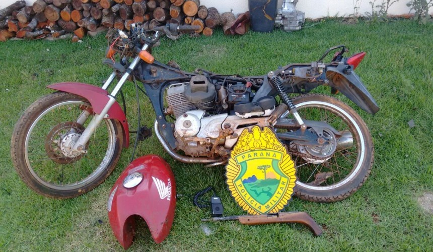 Policia de Capitão prende maior e apreende menor com moto furtada