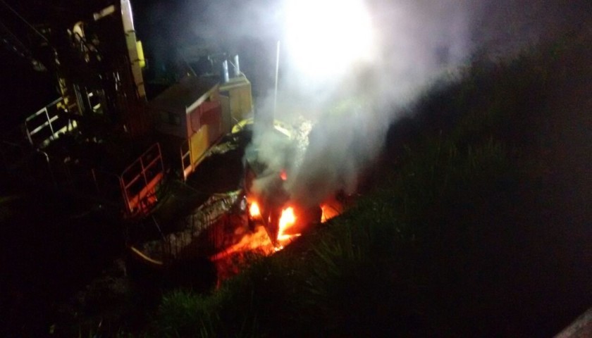 Bombeiros de Capitão controlam incêndio em compressor na obra da Ponte do Rio Iguaçu