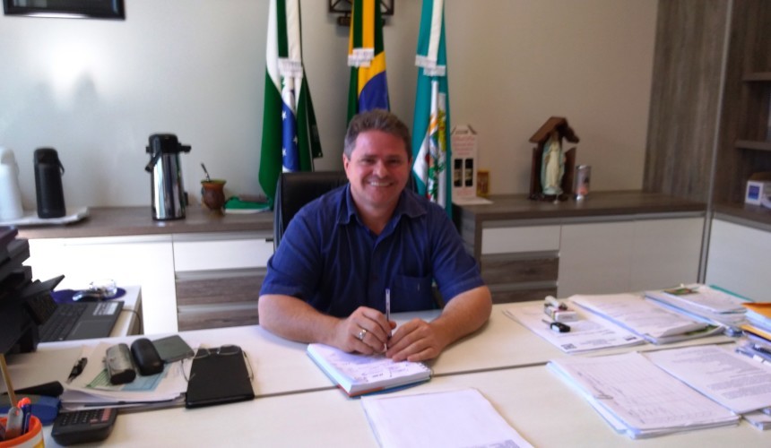 Prefeito Claudio viabiliza R$ 48,5 milhões para Saneamento Básico