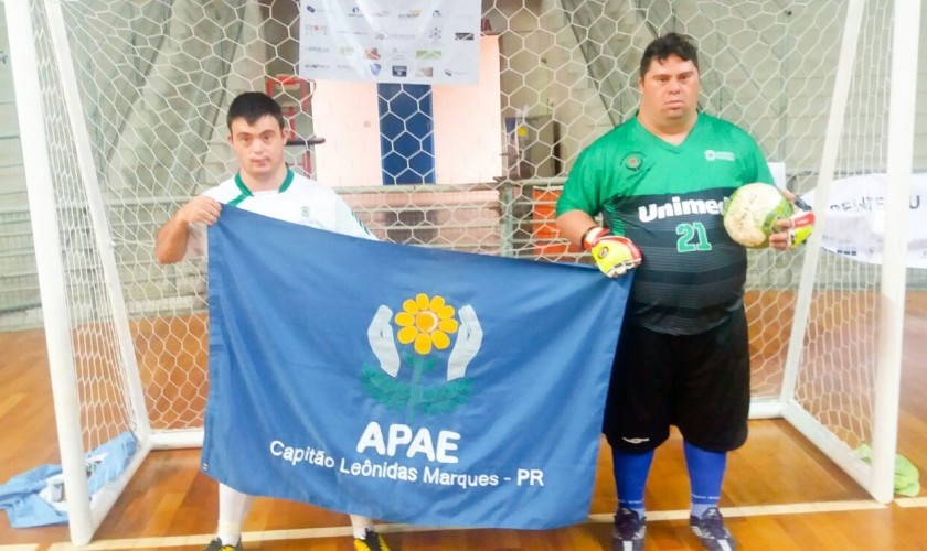 Paraná é a vice-campeã da Copa Brasil de Futsal. Um dos atletas é de Capitão