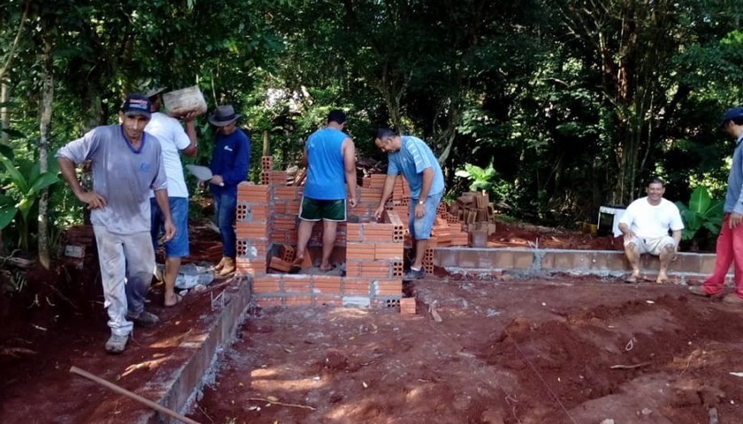 Grupo de Reis de Capitão e voluntários vão reconstruir casa no Bom Jesus