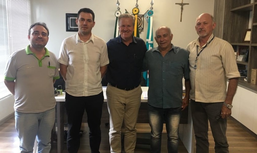 Deputado Luis Corti visita prefeito em exercício de Capitão Elisandro dos Reis