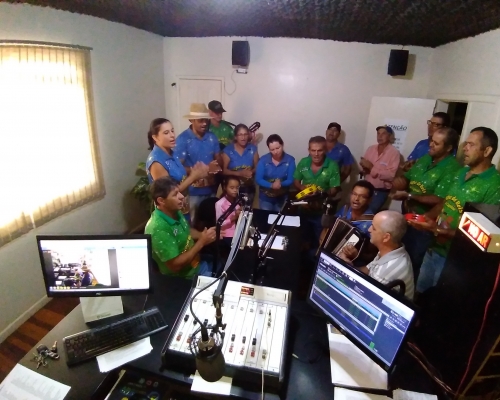 Grupo Folia de Reis na Interativa FM
