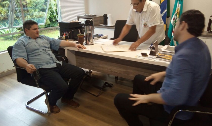 Prefeito Claudio reassume município de Capitão após férias