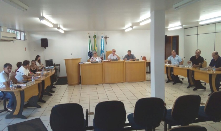 Na primeira sessão do ano vereadores de Capitão discutem 10 projetos e aprovam 2 indicações