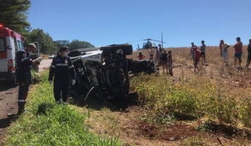 Acidente deixa dois mortos e um ferido em Três Barras do Paraná