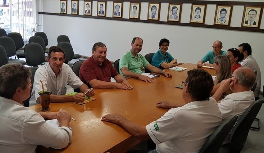 Prefeito de Capitão realiza reunião com secretários para discutir ações para 2018