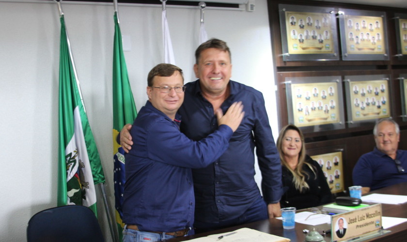 Marcos Bertoglio assume cargo de prefeito de Nova Prata do Iguaçu