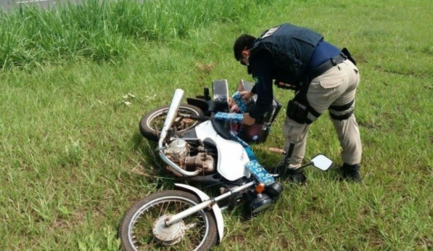 Após perseguição, PRF apreende 40 quilos de maconha em motocicleta em Realeza