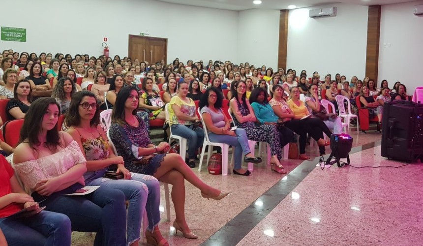 Sicredi realizou palestra em comemoração ao Dia da Mulher