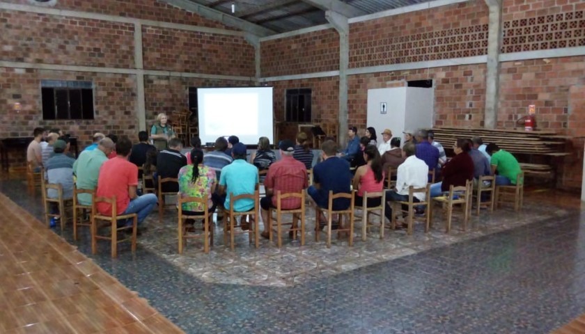 Agricultores de São Sebastião participam de reunião de melhorias para a comunidade