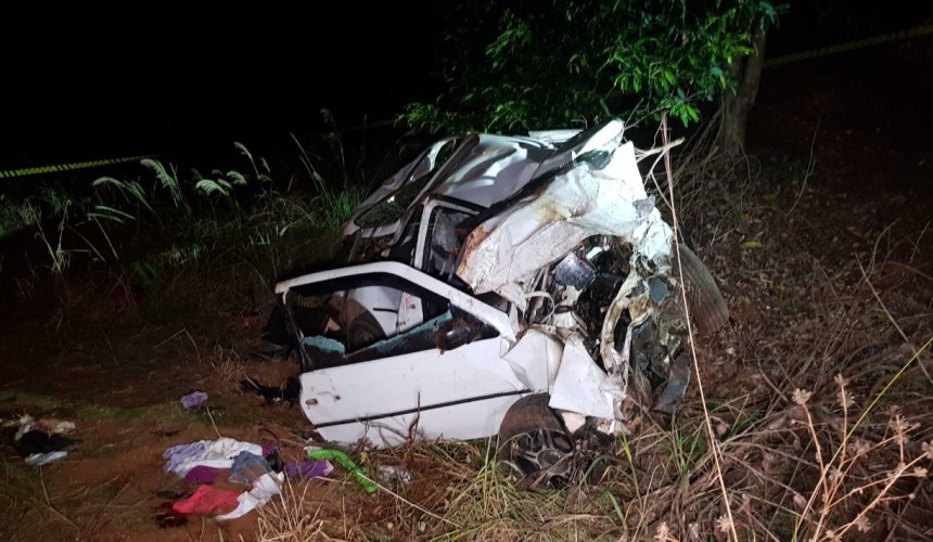 Quatro pessoas morrem em grave acidente entre dois carros em Cruzeiro do Iguaçu