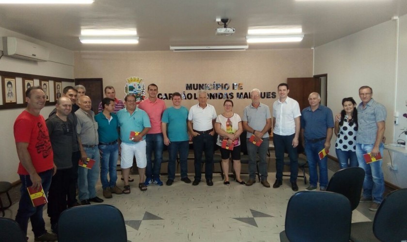 Deputado Federal Rubens Bueno visita Capitão