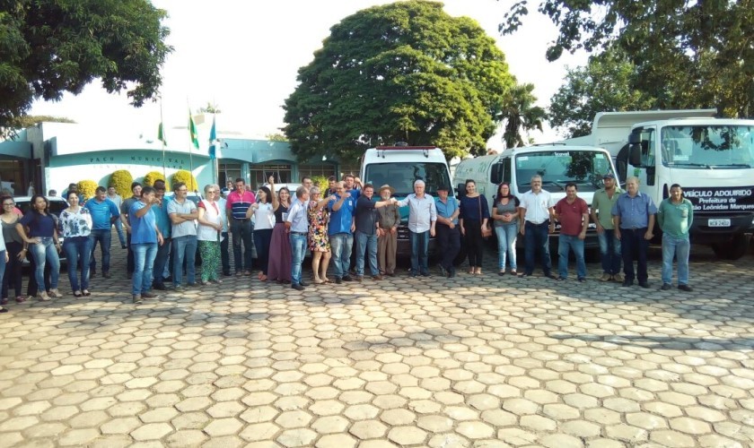 Mais de 2 milhões em veículos e equipamentos são entregues pela prefeitura de Capitão