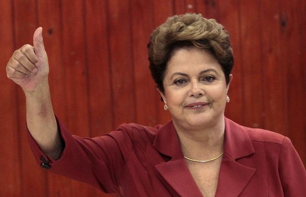 Dilma Rousseff é reeleita presidente do Brasil