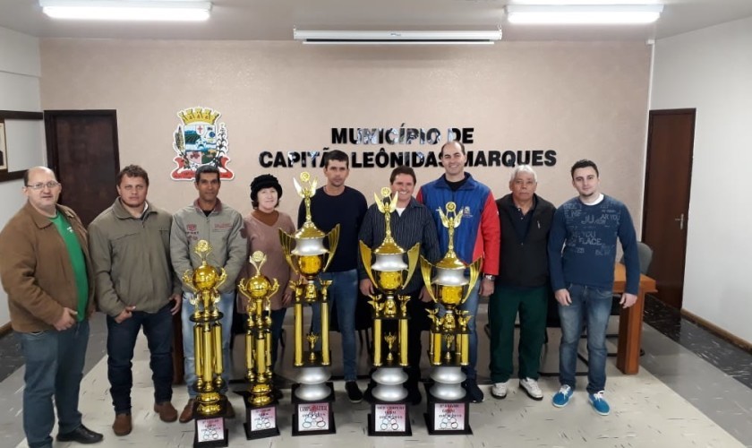 Secretaria de Esportes de Capitão entrega premiação as melhores equipes do JAMS