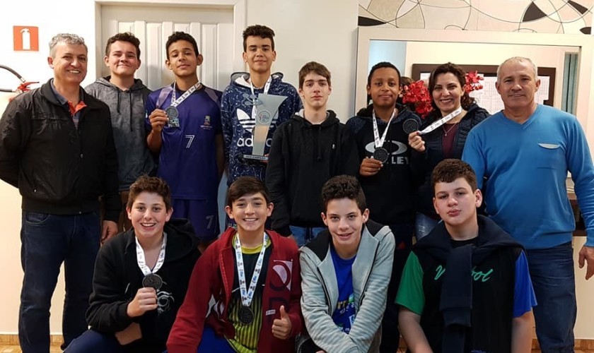 Time de Vôlei do Colégio Carlos Argemiro Camargo de Capitão conquista o Segundo Lugar no JEP’s