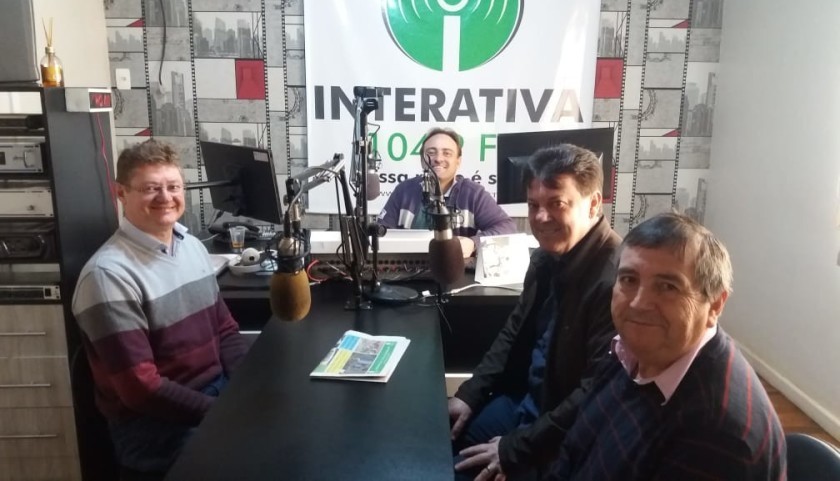 Deputado Nelson Luersen concede entrevista na Rádio Interativa