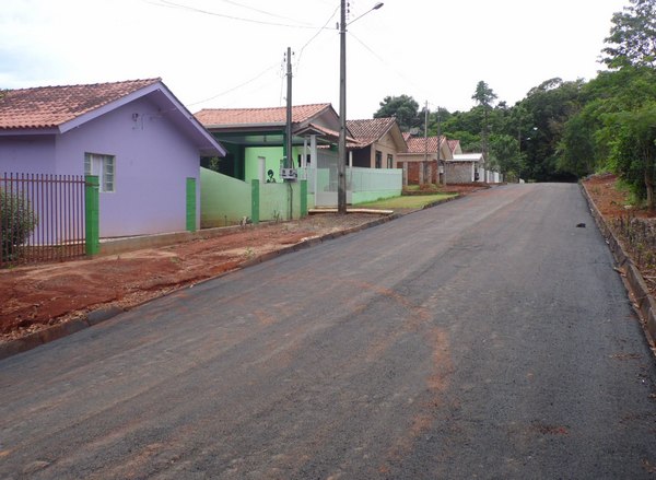 Cidade de Boa Esperança do Iguaçu tem 17 novas ruas asfaltadas 