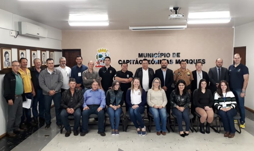 Reunião definiu data da realização do Programa Paraná Cidadão em Capitão