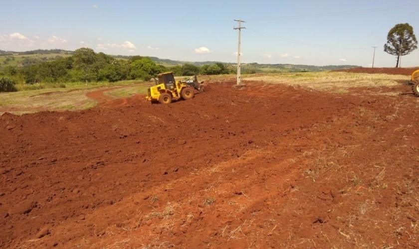 Trabalhos de conservação de solos continuam sendo realizados em várias propriedades de Capitão