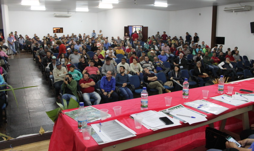Realizada Audiência Pública com lideranças e agricultores atingidos pela Usina Baixo Iguaçu em Capitão