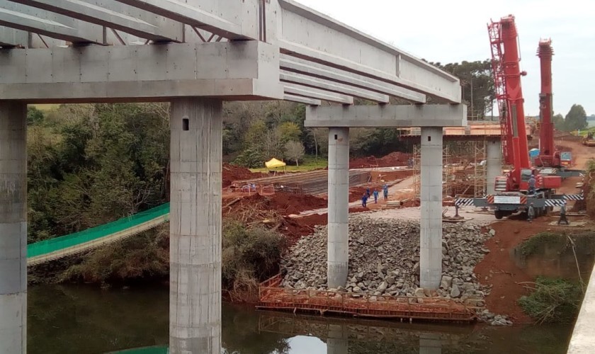 Obras da nova ponte sobre o Rio Andrade segue em ritmo acelerado
